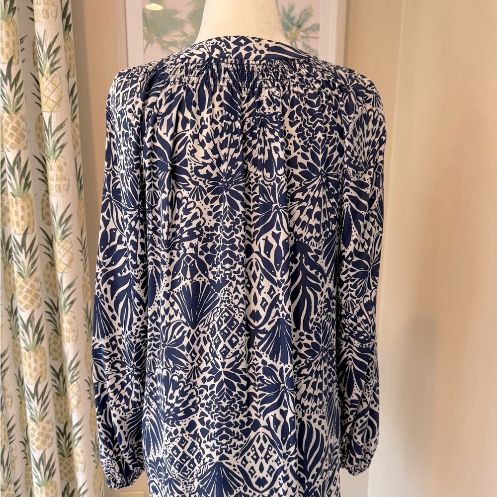Lilly Pulitzer Elsa Silk Top Navy Blue Long Sleeve Floral Blouse By Land Or Sea - Picture 6 of 7